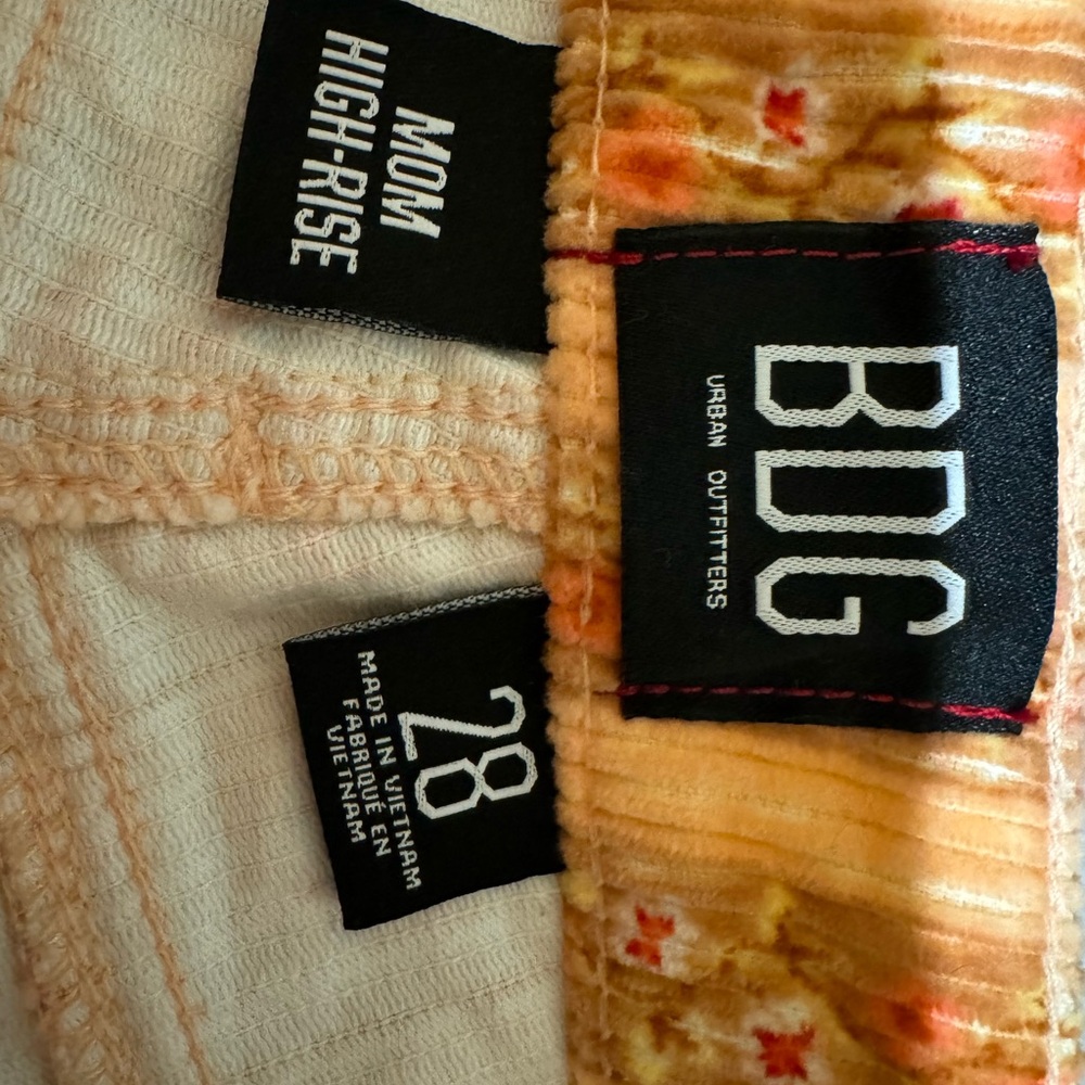 Urban Outfitters BDG High-Rise corduroy Pants. - Picture 9 of 9